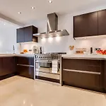 Vacation Marbella I Villa La Cabane, Luxury Villa, Designer Interior, Heated Pool, American Bbq, 5Min Walk To The Finest Beaches וילה