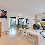 Vacation Marbella I Villa La Cabane, Luxury Villa, Designer Interior, Heated Pool, American Bbq, 5Min Walk To The Finest Beaches וילה *