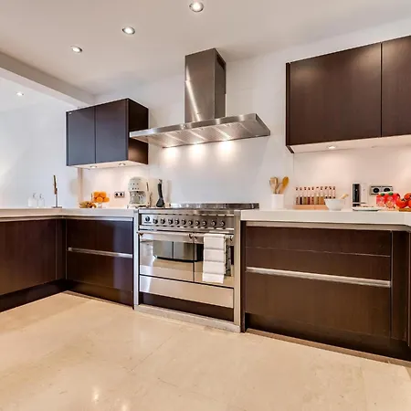 Vacation I La Cabane, Luxury Villa, Designer Interior, Heated Pool, American Bbq, 5min Walk To The Finest Beaches Villa