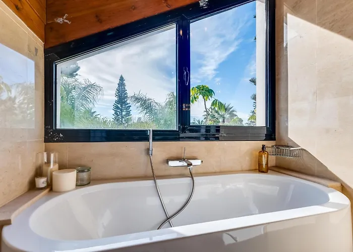 Villa Vacation I La Cabane, Luxury, Heated Pool, 300m To The Marbella