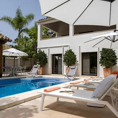 Vacation I La Cabane, Luxury Villa, Designer Interior, Heated Pool, American Bbq, 5min Walk To The Finest Beaches Marbella