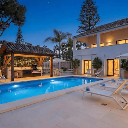 Vacation I La Cabane, Luxury Villa, Designer Interior, Heated Pool, American Bbq, 5min Walk To The Finest Beaches Villa Marbella
